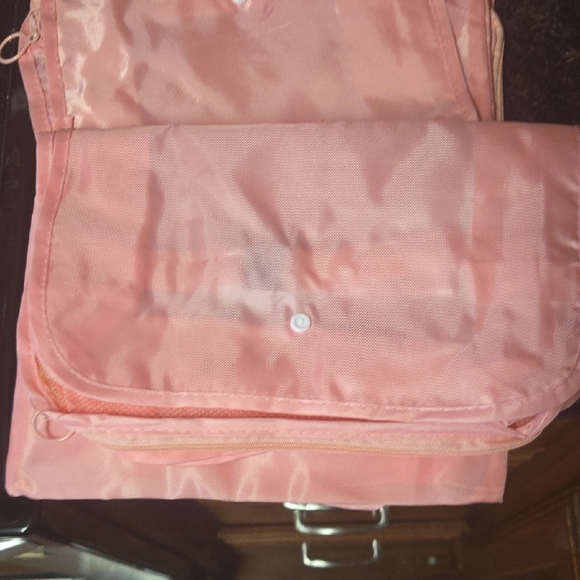 Pink Travel Organizer Set - Picture 12 of 16